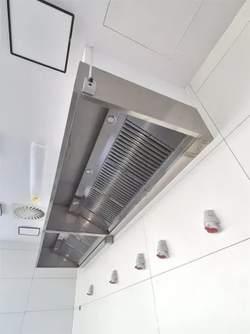 Pronájem restaurace, Praha - Hloubětín, Laponská, 82 m2