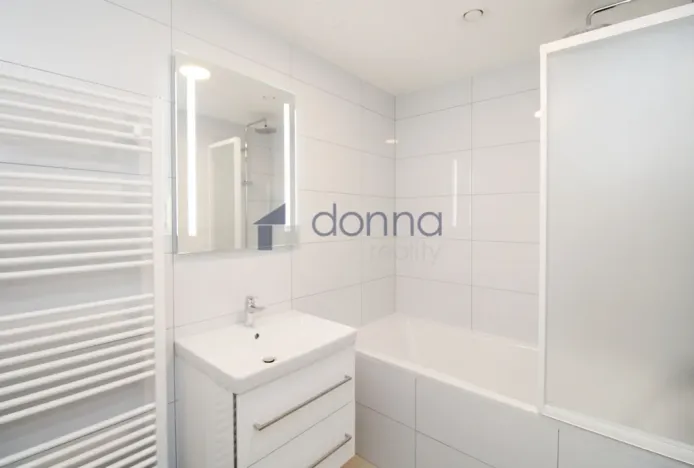 Prodej bytu 1+kk, Praha, Šiklové, 39 m2