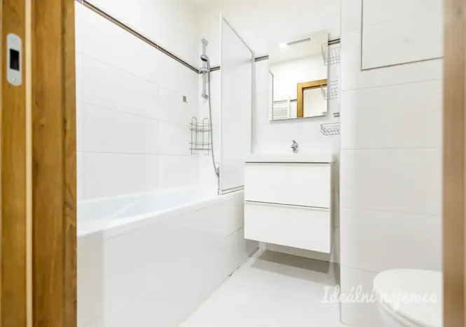 Pronájem bytu 2+1, Praha - Záběhlice, Želivecká, 55 m2