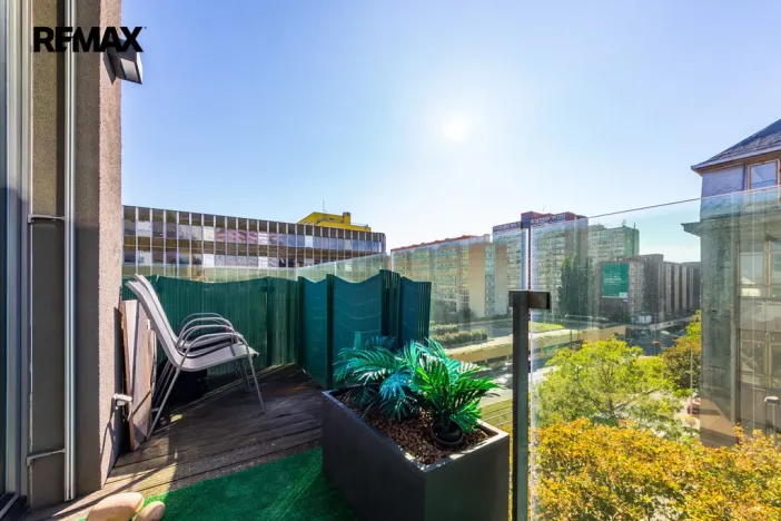 Pronájem bytu 2+kk, Praha - Vršovice, Altajská, 66 m2