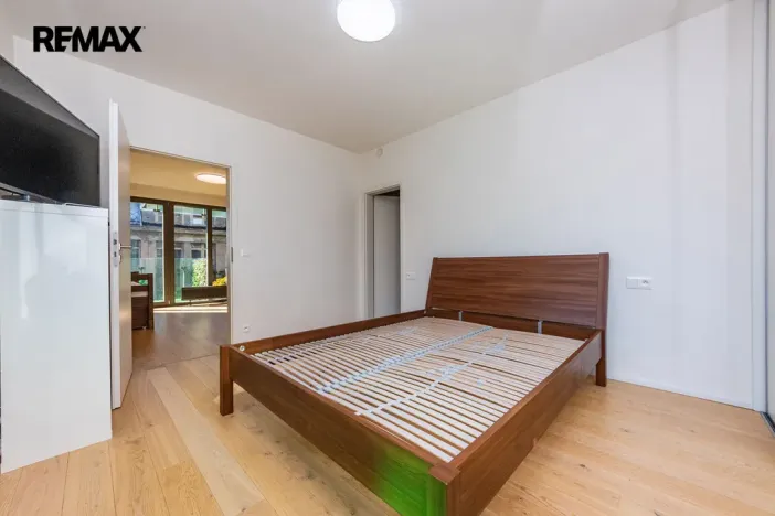 Pronájem bytu 2+kk, Praha - Vršovice, Altajská, 66 m2