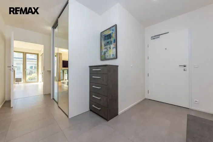 Pronájem bytu 2+kk, Praha - Vršovice, Altajská, 66 m2