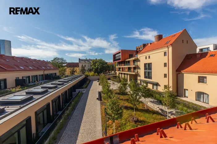 Pronájem bytu 2+kk, Praha - Nusle, Vrtbova, 62 m2