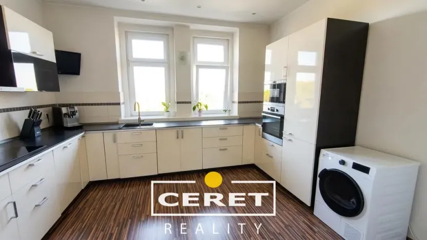 Prodej bytu 3+1, Žatec, Purkyněho, 120 m2