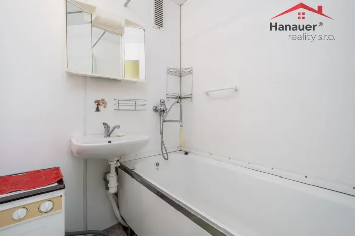 Prodej bytu 2+1, Děčín - Děčín VI-Letná, Školní, 63 m2