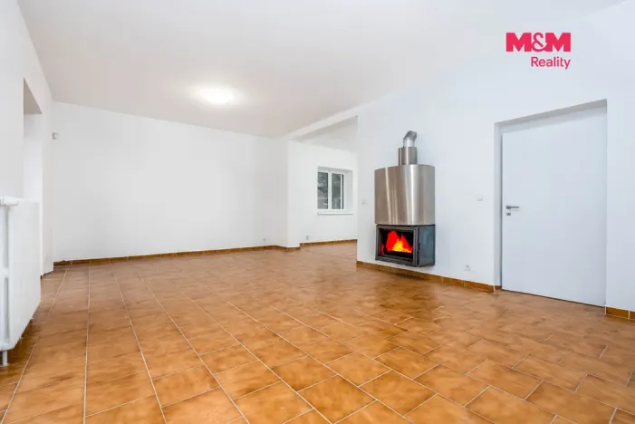 Prodej rodinného domu, Praha - Horní Počernice, Jasenná, 292 m2