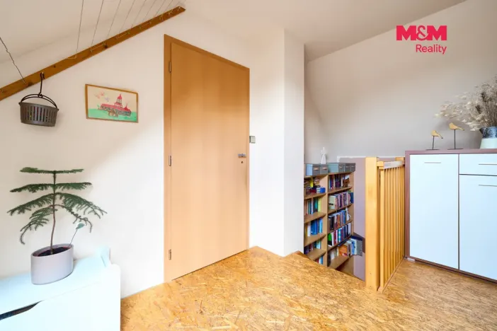 Prodej rodinného domu, Náchod - Lipí, 460 m2