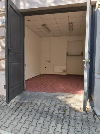 Pronájem garáže, Karlovy Vary, Moravská, 15 m2