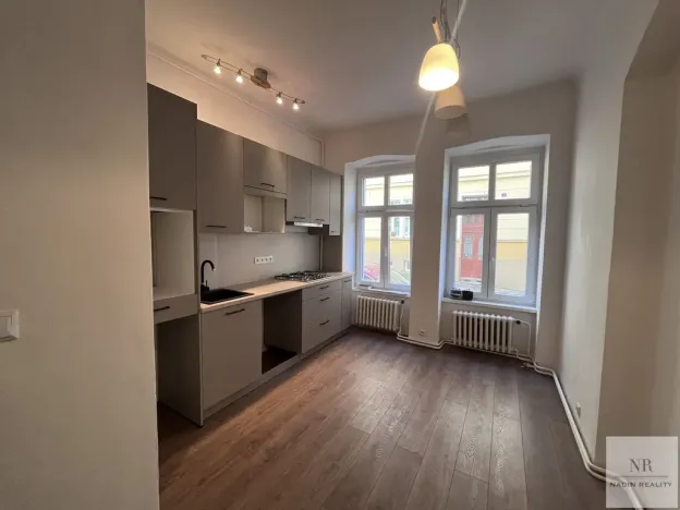Prodej bytu 2+1, Karlovy Vary, Tylova, 70 m2