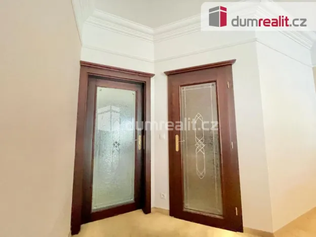 Prodej bytu 2+kk, Mariánské Lázně, Dusíkova, 76 m2
