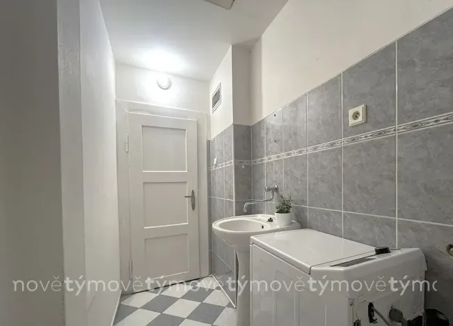 Prodej rodinného domu, Přelouč, Pražská, 225 m2