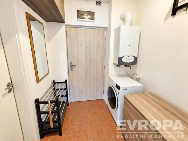 Pronájem bytu 2+1, Praha - Bubeneč, Lotyšská, 58 m2