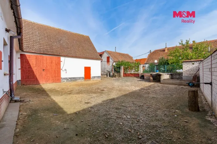 Prodej rodinného domu, Hostim, 130 m2