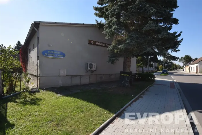 Prodej obchodního prostoru, Jestřabí Lhota, 230 m2