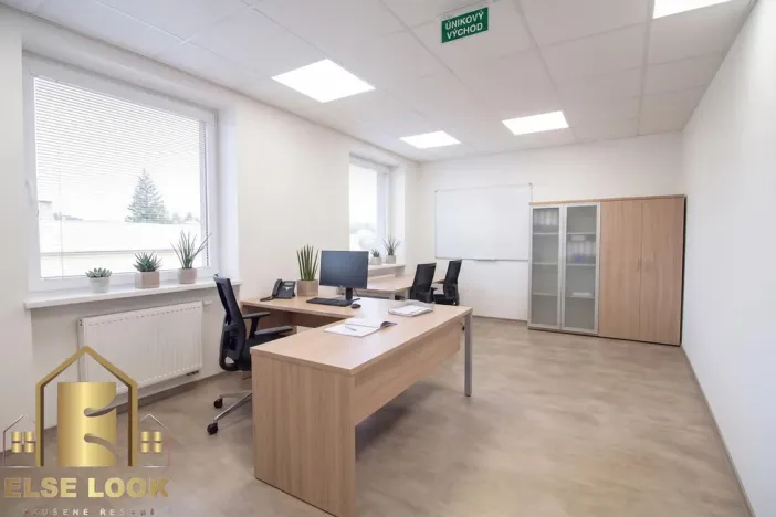 Prodej kanceláře, Havířov - Šumbark, U Nádraží, 748 m2