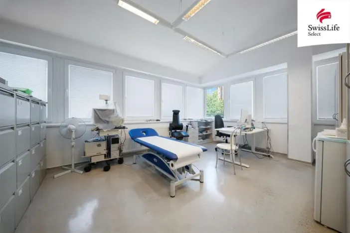 Prodej komerční nemovitosti, Praha - Stodůlky, V hůrkách, 1325 m2