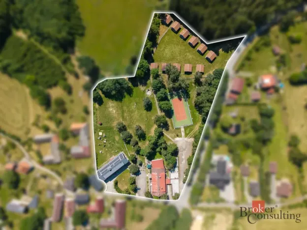 Prodej komerční nemovitosti, Vacov - Lhota nad Rohanovem, 1664 m2