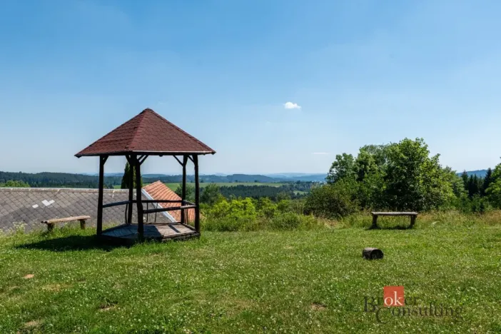Prodej komerční nemovitosti, Vacov - Lhota nad Rohanovem, 1664 m2