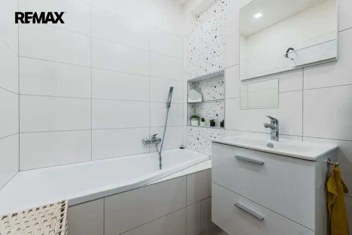 Pronájem bytu 3+kk, Praha - Čakovice, Hakenova, 75 m2
