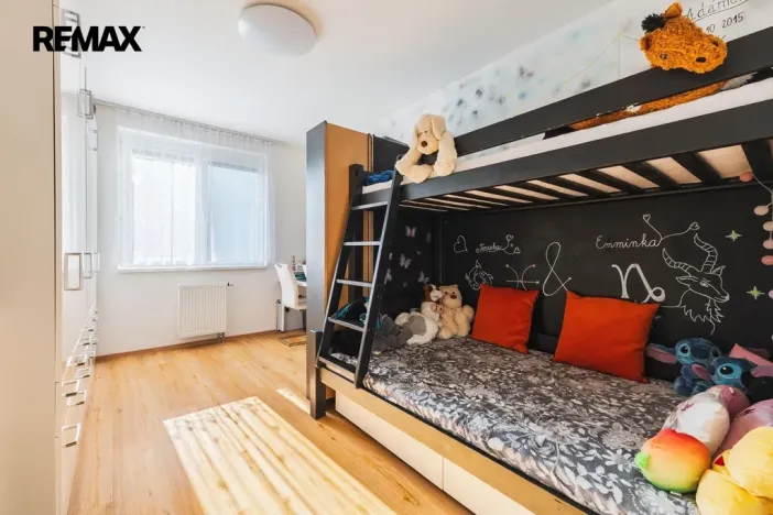 Pronájem bytu 3+kk, Praha - Čakovice, Hakenova, 75 m2