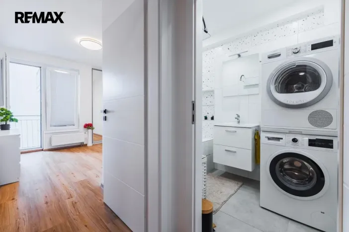 Pronájem bytu 3+kk, Praha - Čakovice, Hakenova, 75 m2