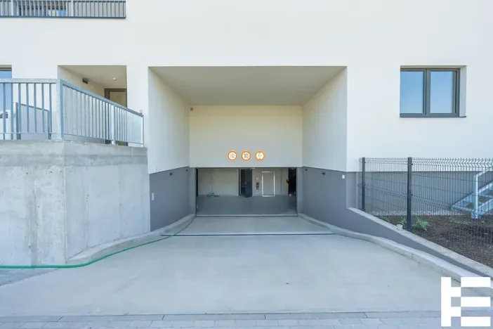 Prodej bytu 1+kk, Praha - Satalice, Za Novákovou zahradou, 34 m2