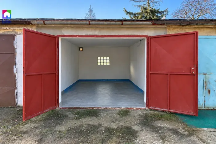 Prodej garáže, Horní Počaply, 25 m2