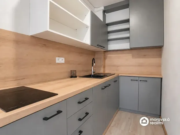 Prodej bytu 1+1, Brno, Viniční, 31 m2