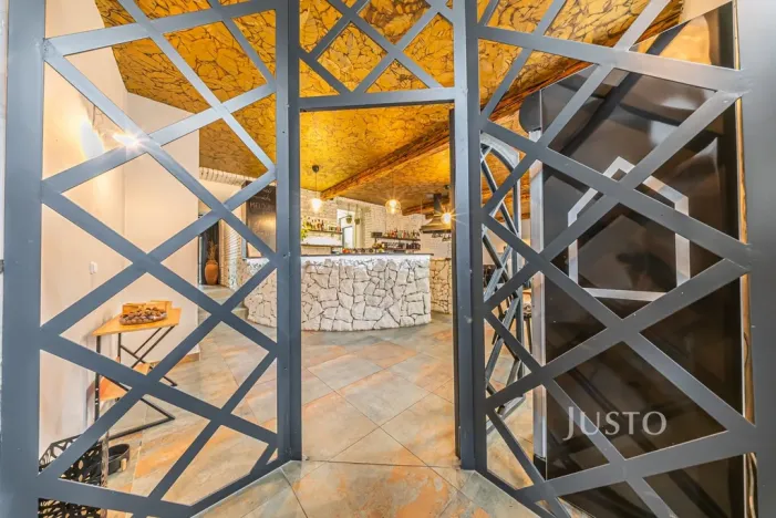 Pronájem restaurace, Praha - Bubeneč, Čs. armády, 133 m2