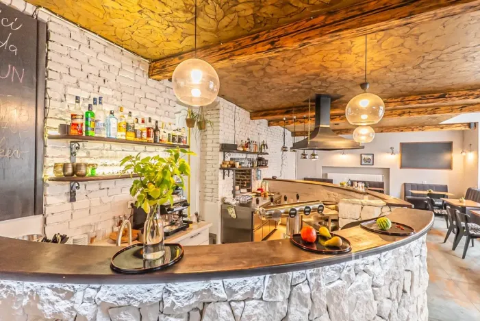 Pronájem restaurace, Praha - Bubeneč, Čs. armády, 133 m2