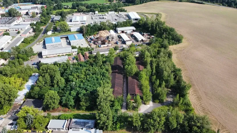 Pronájem skladu, Kolín, Plynárenská, 7700 m2