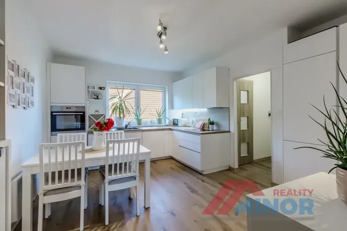 Prodej bytu 1+1, Buštěhrad, Sladkovského, 42 m2