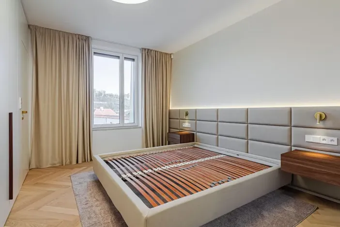 Pronájem bytu 2+kk, Praha - Staré Město, U milosrdných, 71 m2