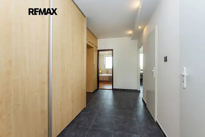 Prodej bytu 3+1, Praha - Modřany, Platónova, 73 m2