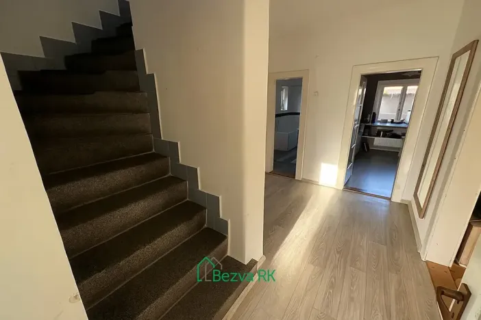 Prodej rodinného domu, Králův Dvůr, Pod Hájem, 135 m2
