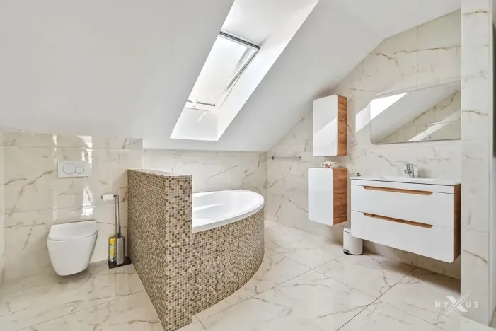 Prodej rodinného domu, Větrušice, Skalní, 158 m2