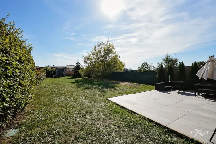 Prodej rodinného domu, Větrušice, Skalní, 158 m2