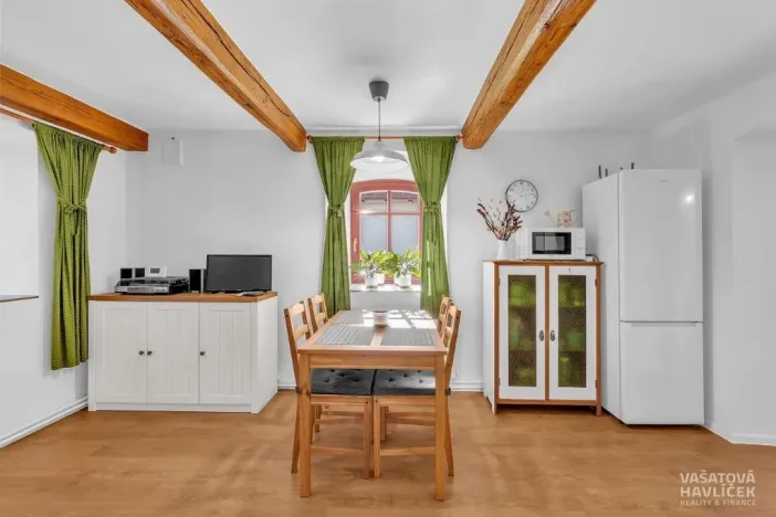 Prodej rodinného domu, Hořiněves - Žíželeves, 211 m2