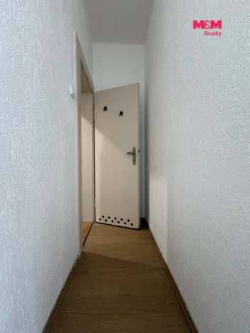 Pronájem bytu 1+kk, Plzeň - Doubravka, Masarykova, 35 m2