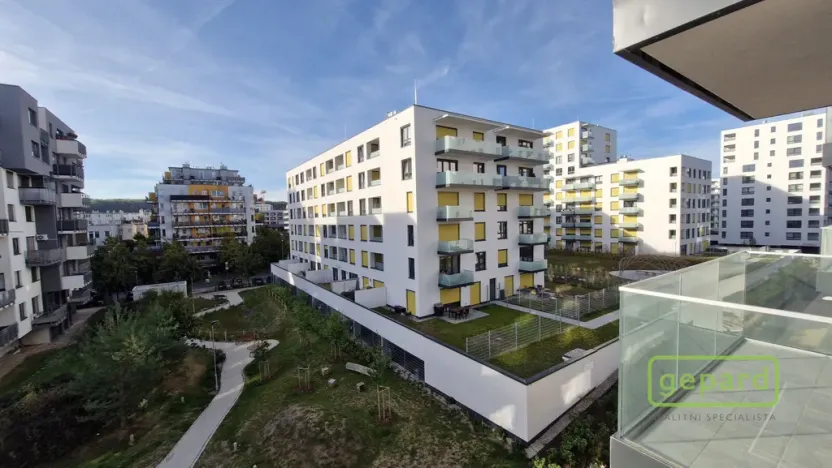 Pronájem bytu 3+kk, Praha - Vysočany, Pod Harfou, 85 m2