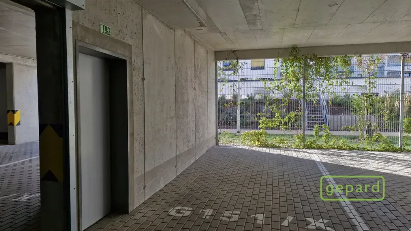 Pronájem bytu 3+kk, Praha - Vysočany, Pod Harfou, 85 m2