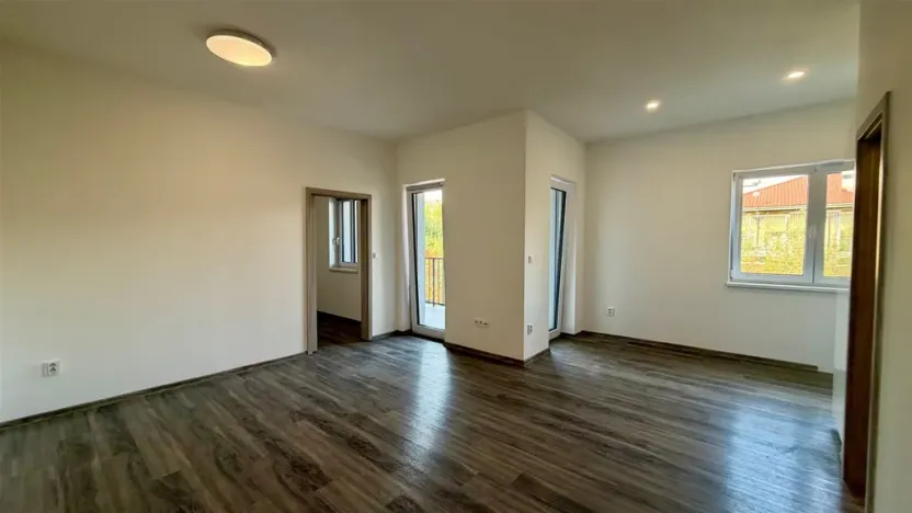 Pronájem bytu 2+kk, Cheb, Osvobození, 50 m2