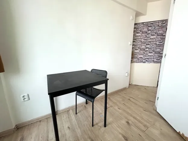 Pronájem bytu 1+kk, Praha - Radotín, Vrážská, 18 m2