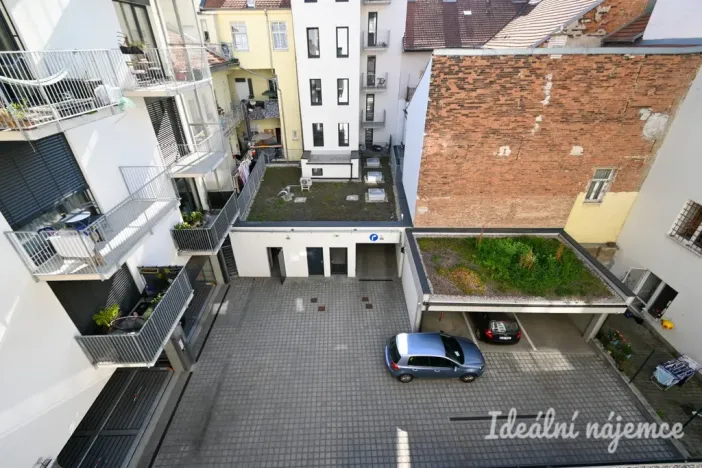 Pronájem bytu 1+kk, Brno - Trnitá, Křenová, 40 m2
