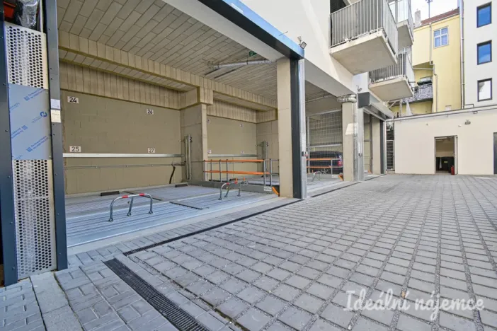 Pronájem bytu 1+kk, Brno - Trnitá, Křenová, 40 m2