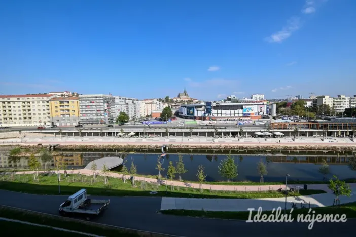Pronájem bytu 2+1, Brno - Štýřice, Bakalovo nábřeží, 60 m2