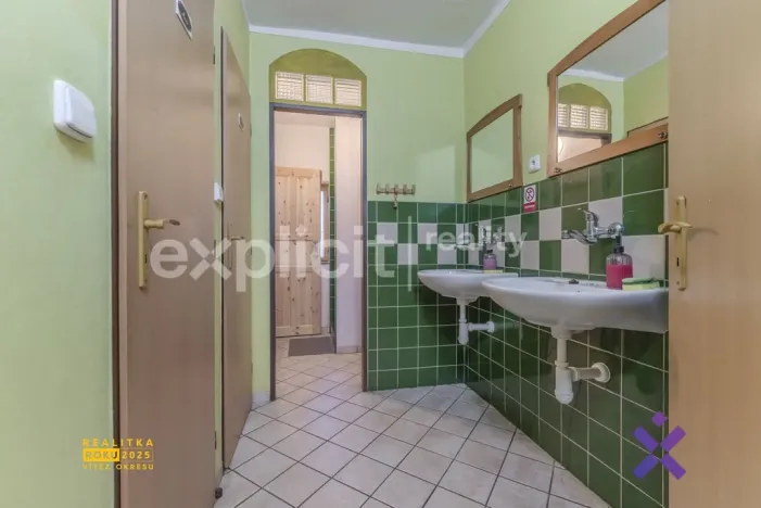 Prodej chaty, Bystřice pod Lopeníkem, 172 m2