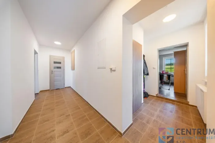 Prodej výrobních prostor, Veselá, 265 m2