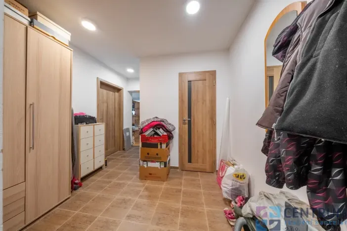 Prodej výrobních prostor, Veselá, 265 m2