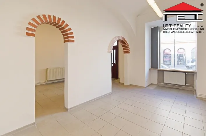 Pronájem obchodního prostoru, Praha - Žižkov, Husitská, 47 m2